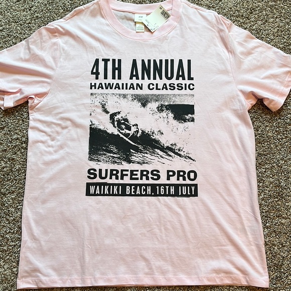 H&M Graphic Tshirt - Picture 1 of 5